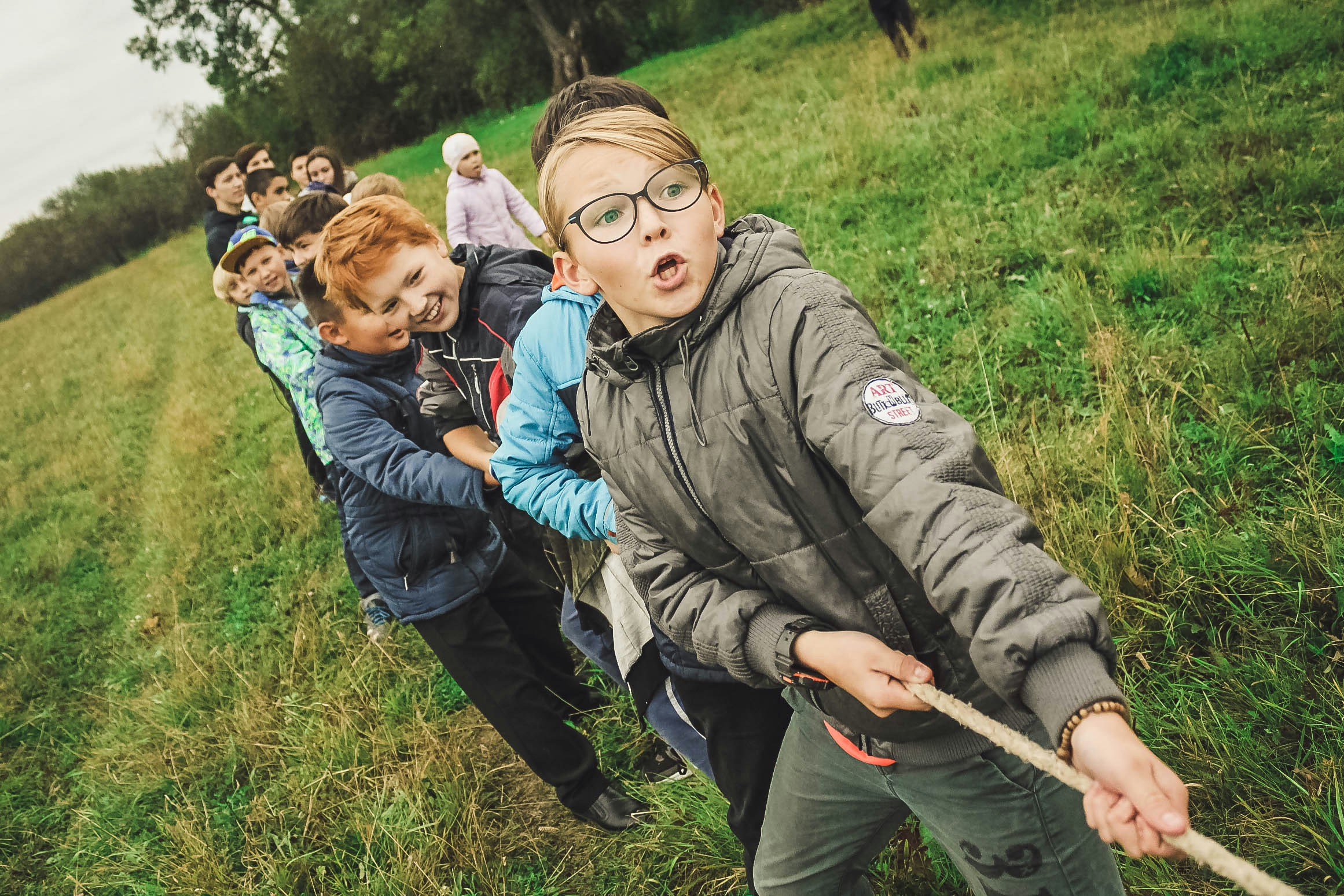 Primary school pupils learning together
